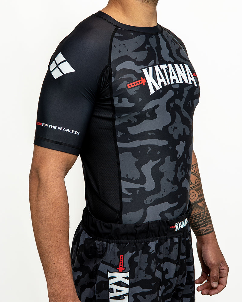 BATTLE Rash Guard