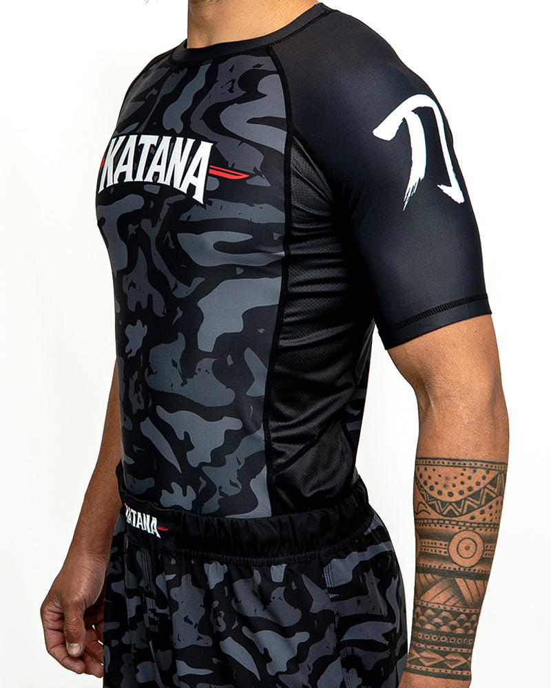 BATTLE Rash Guard